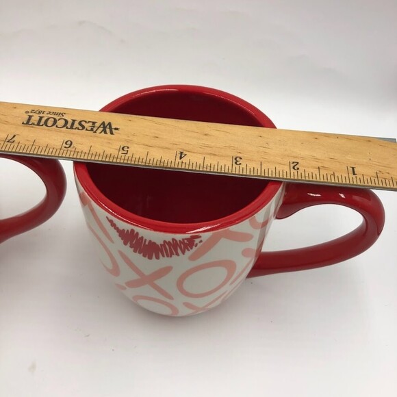 Coton Colors Oversized Ceramic Set of 2 Mugs by Laura Johnson Lipstick XOXO - Picture 12 of 12